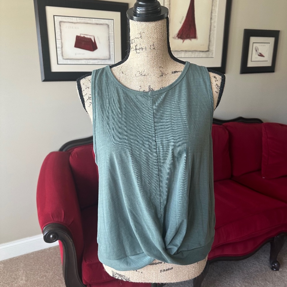 Gap Fit Workout Tank!